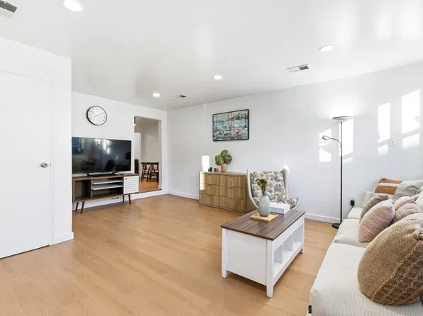 210 Hamilton St Floor 1, Harrison, NJ 07029