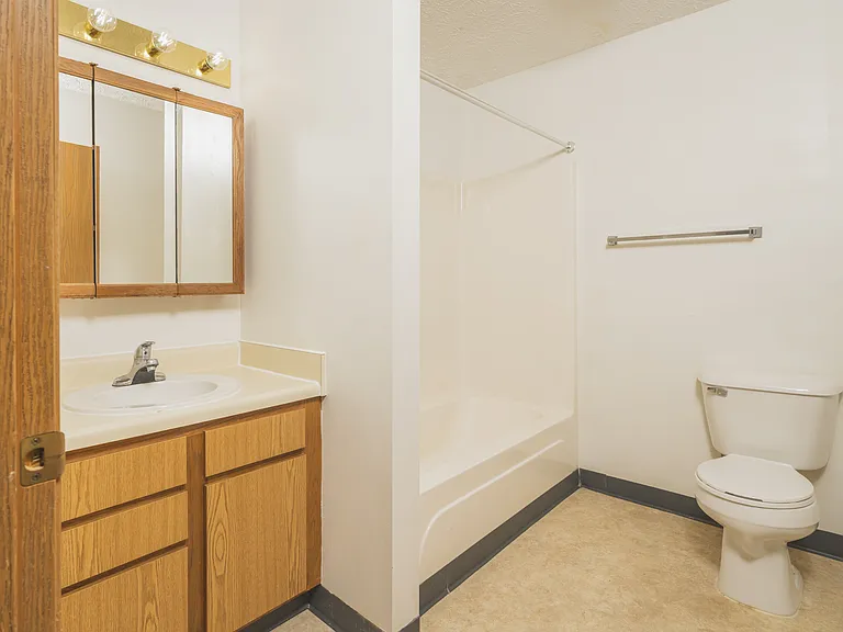 Northcrest — Photo 6