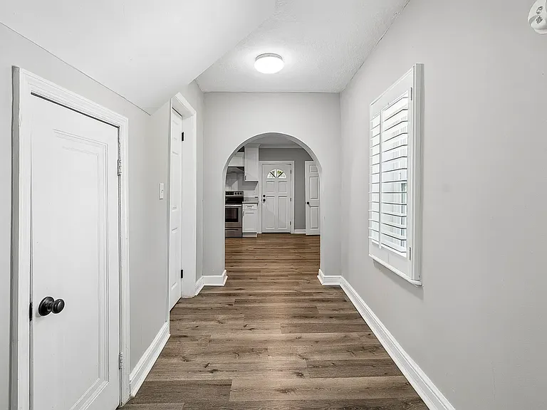 103 S Germantown Rd — Photo 17