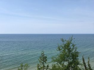 Deer Ridge Dr, Manistee, MI 49660