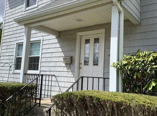 123 Valley Rd, Katonah, NY 10536