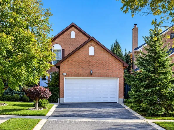 297 Kingsbridge Garden Cir, Mississauga, ON L5R 1L2