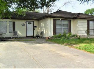 3211 Chestershire Dr, Pasadena, TX 77503