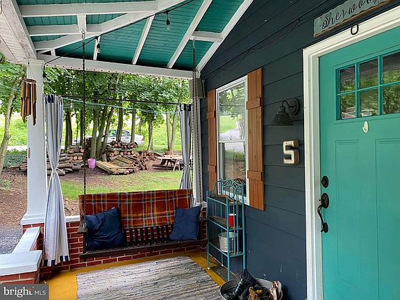 5th image of 1985 Old Mill Rd