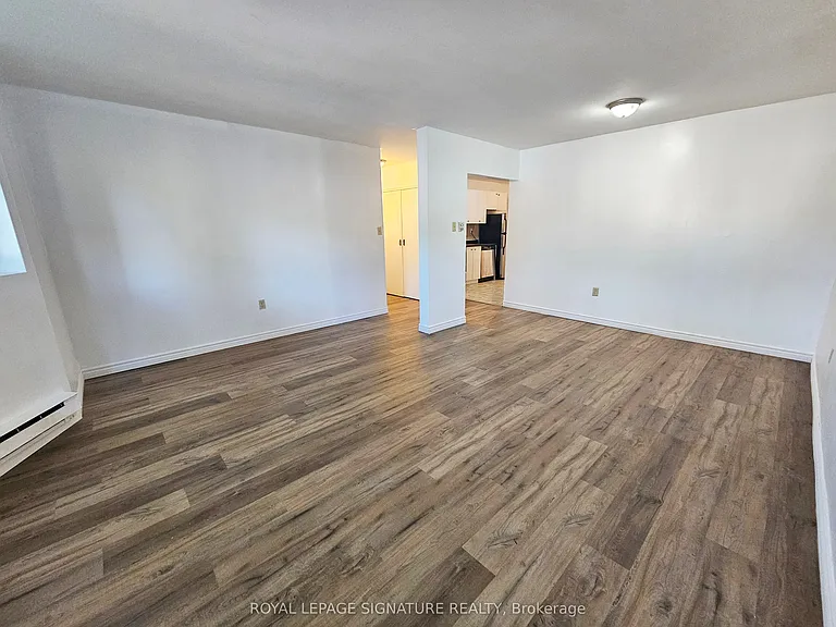 10 Ivy Ave #2 — Photo 5