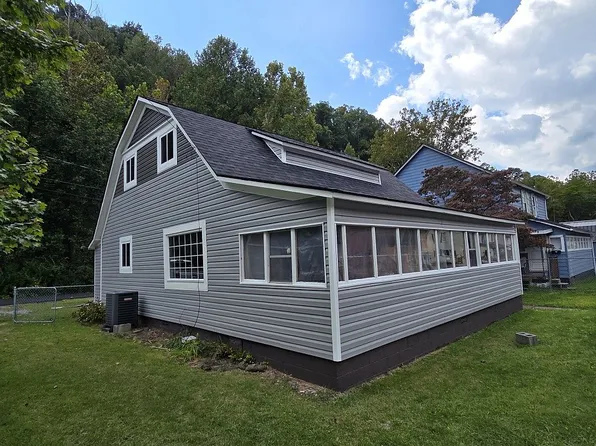 283 W Main St, Lynch, KY 40855