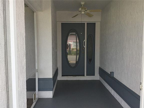 2nd image of 528 Eastlake Dr
