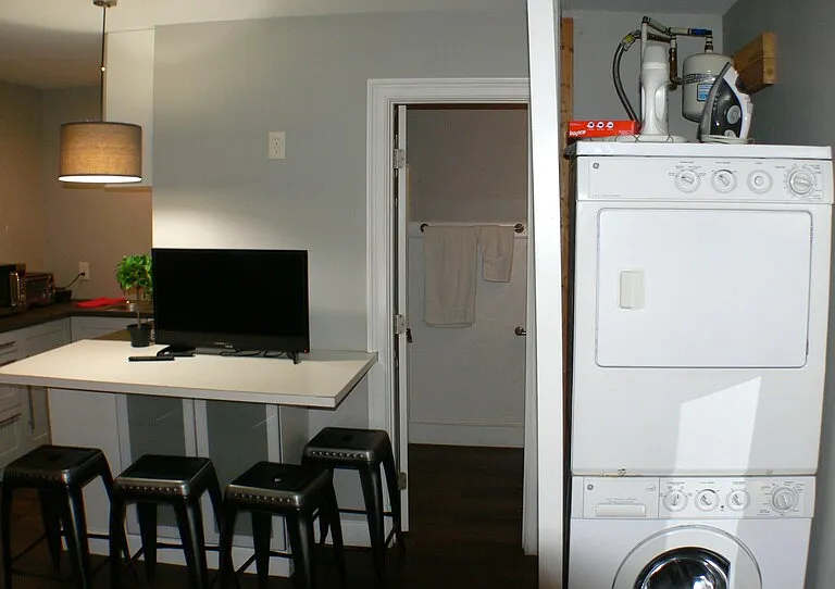 815 Clay St #C — Photo 13