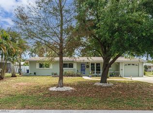 1430 Davis Dr, Fort Myers, FL 33919