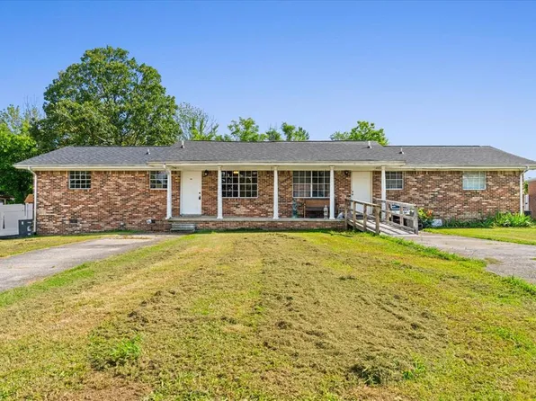 1305 Park Forrest Dr, Fort Oglethorpe, GA 30742