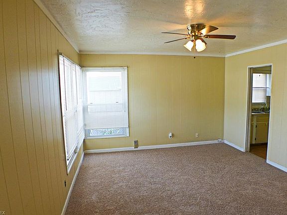 4th image of 2275 Schubert St