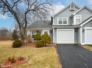 357 Cedar Ct, Carol Stream, IL 60188