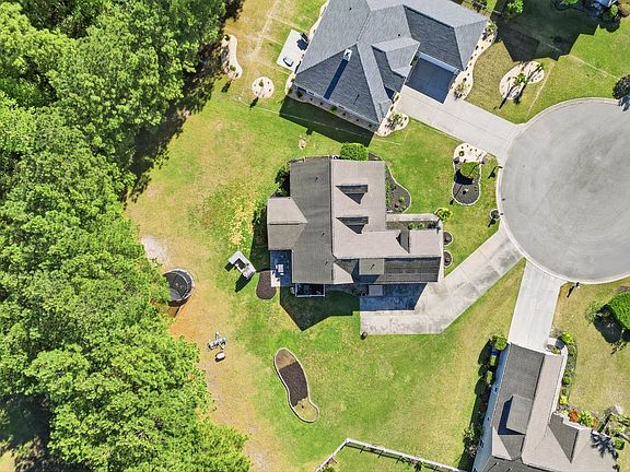 3rd image of 2496 Windmill Way