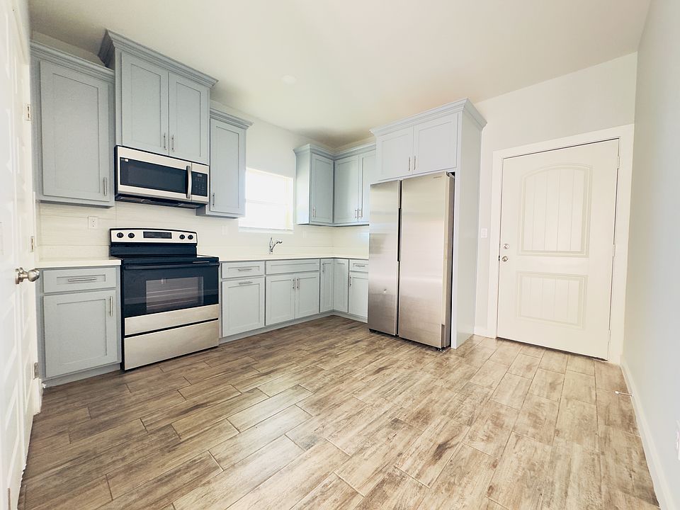 1st image of 912 W Kohala Ave #2