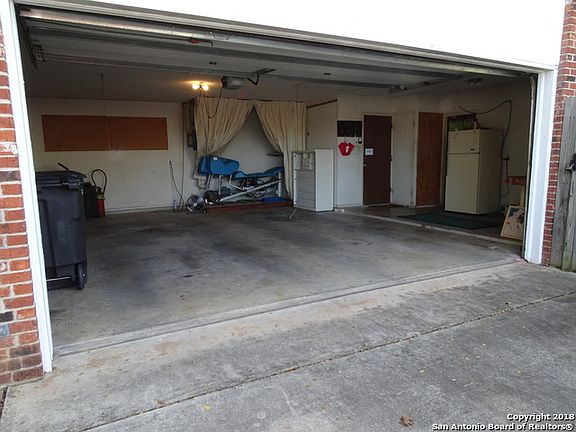 3rd image of 4926 Newcome Dr
