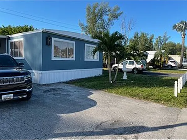 11201 SW 55th St #D16, Hollywood, FL 33025