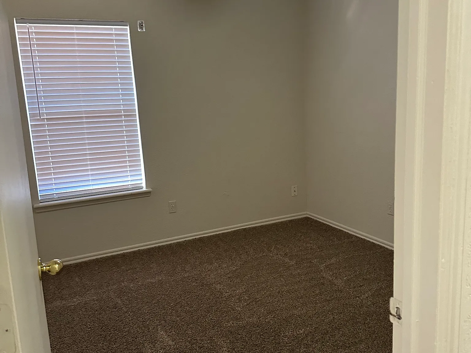 1228 High Meadows Dr — Photo 1