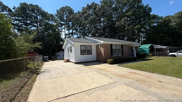 3 bed, 1.5 bath, 1512 sqft, $1,495 — Photo 4