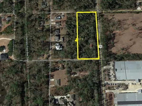 910 Florida St, Mandeville, LA 70448