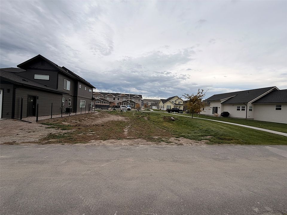 2nd image of 626-628 Holstein Way