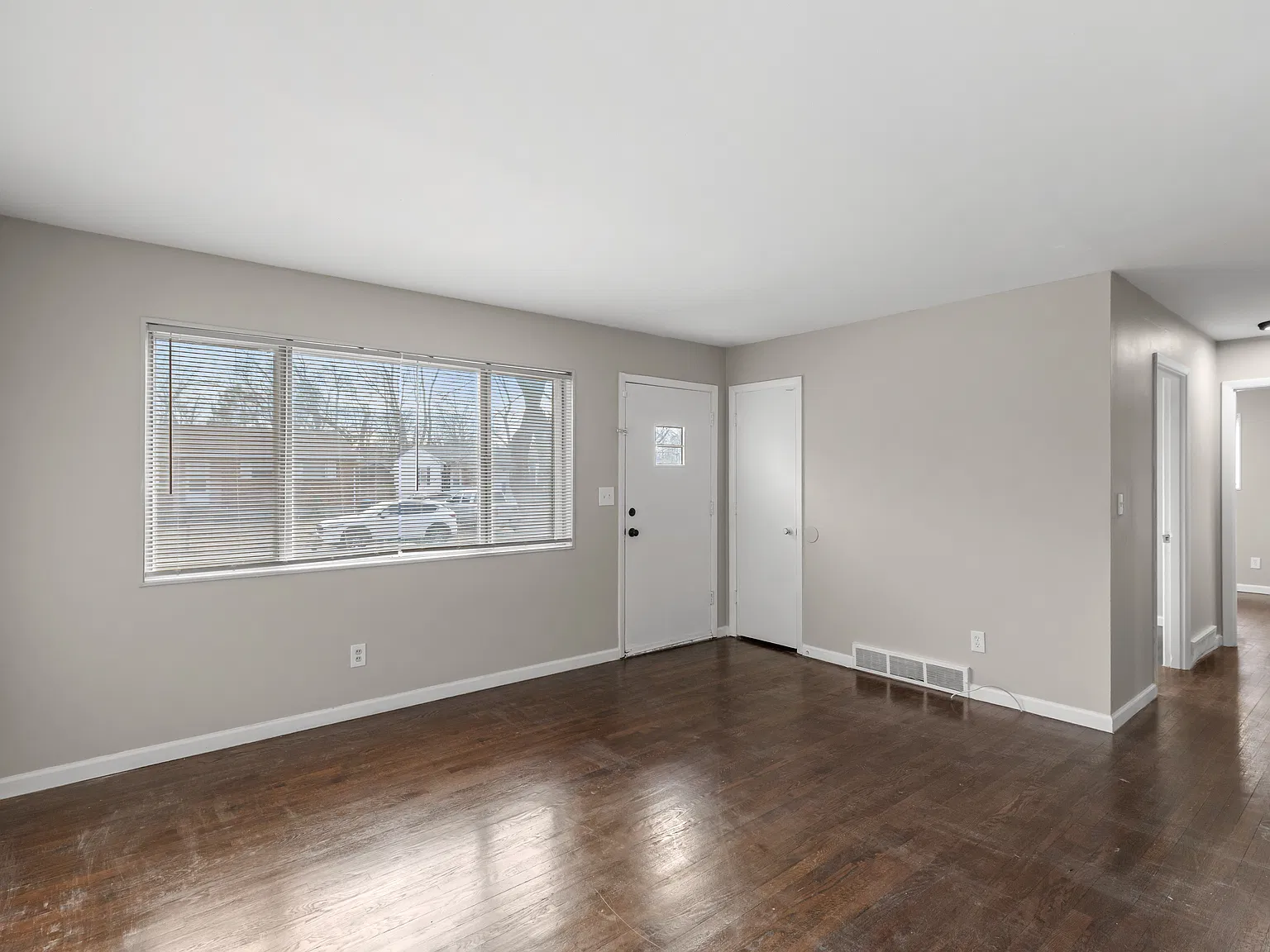 1139 Prigge Ave Saint Louis, MO 63138 — Photo 3
