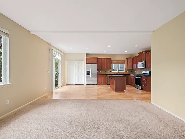 613 195th St SE — Photo 20