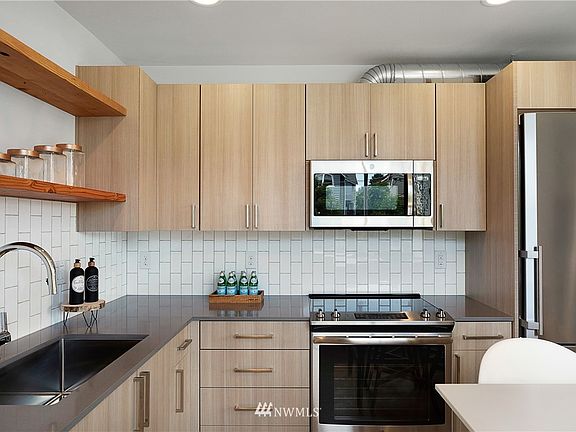 4th image of 1121 G NW 56th Street