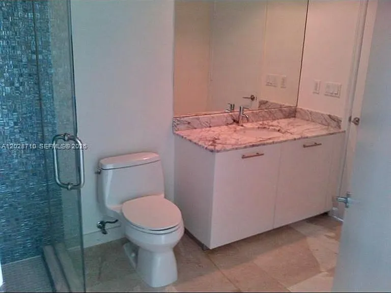 55 SE 6th St #1502 — Photo 10