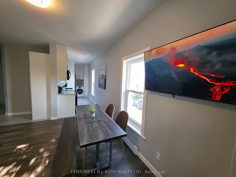 82 Albert St N #1 — Photo 10