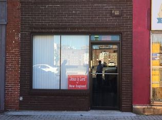 146 High St, Holyoke, MA 01040