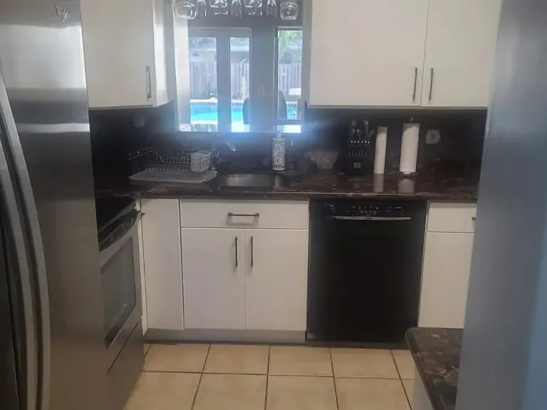2220 N 35th Ave — Photo 5