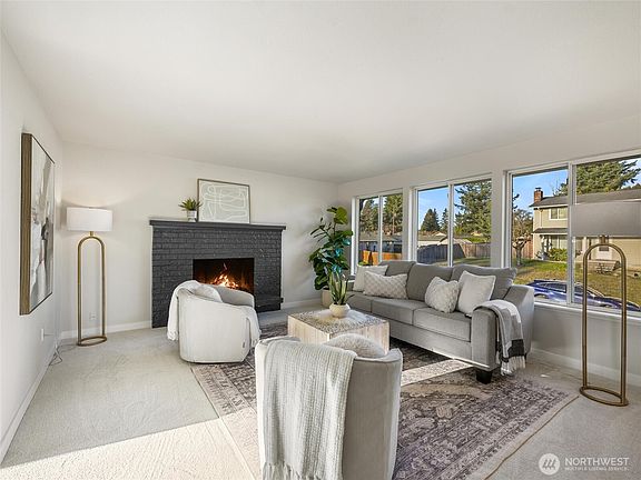 5th image of 349 Anacortes Avenue SE