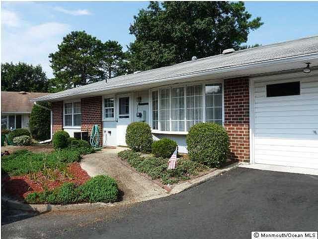 2nd image of 1219 Shetland Drive #B