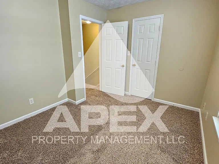 1827 Sweet View Way — Photo 16