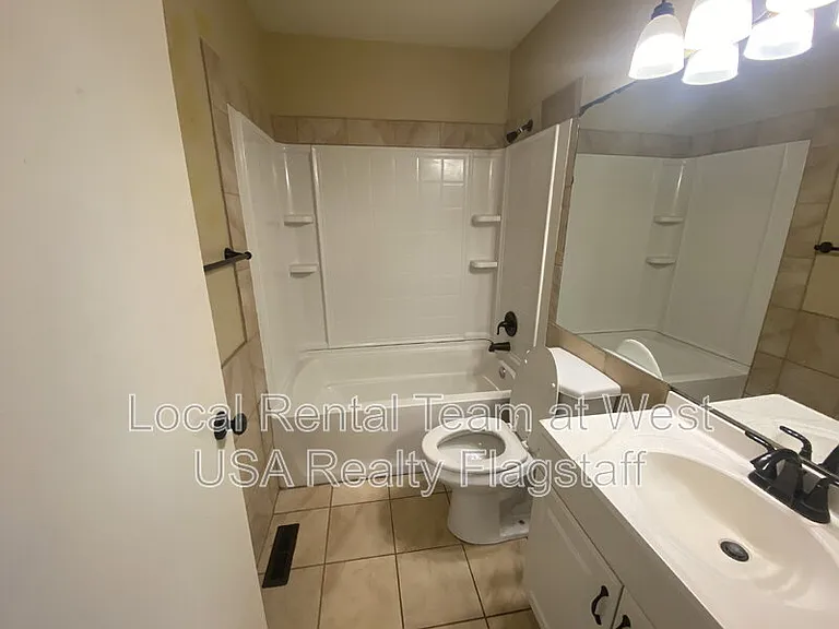 1607 N Prairie Way — Photo 7