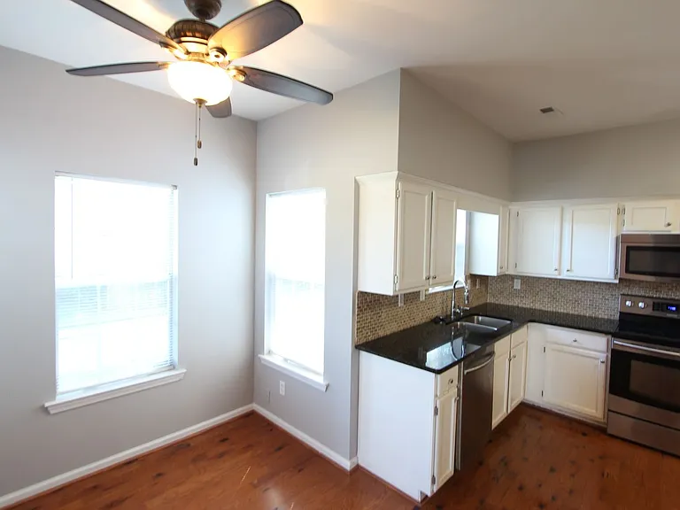 2813 Bridlewood Ter — Photo 13