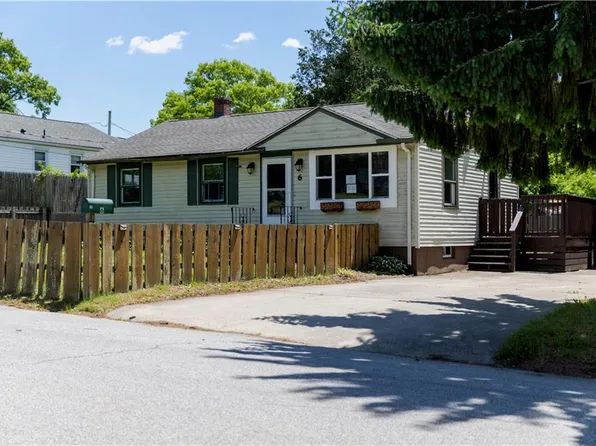 6 Kathy Ave, Coventry, RI 02816
