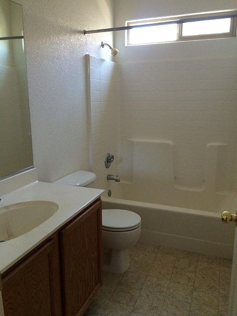 2nd image of 414 Valley Cir