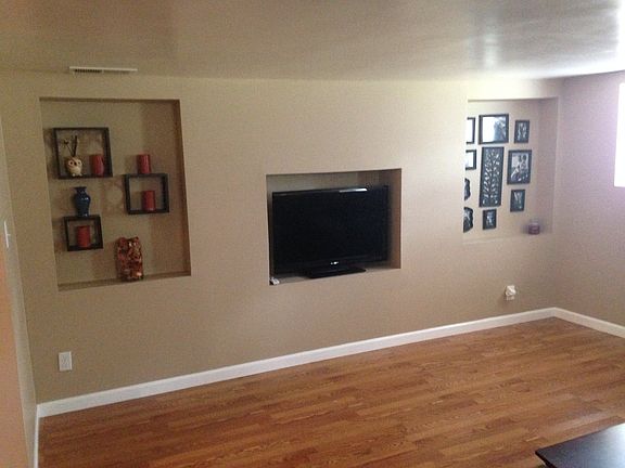4th image of 9615 Perrin Ave