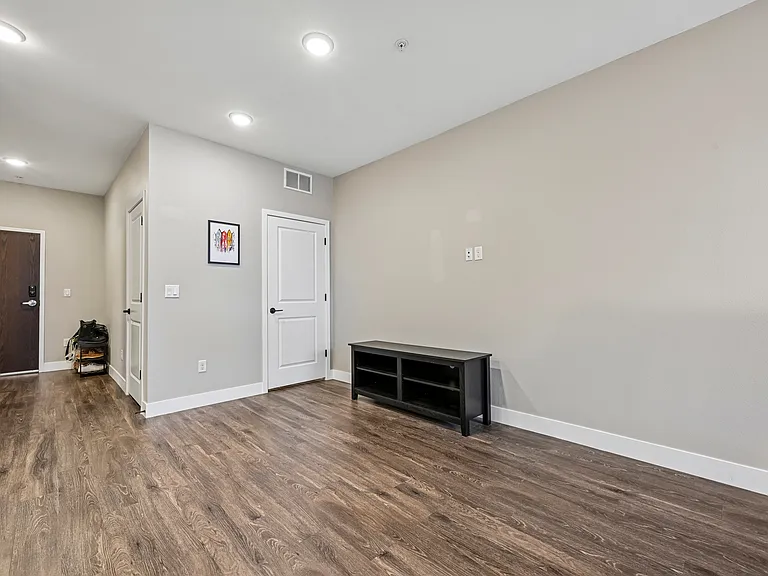 2729 W 28th Ave #505 — Photo 31