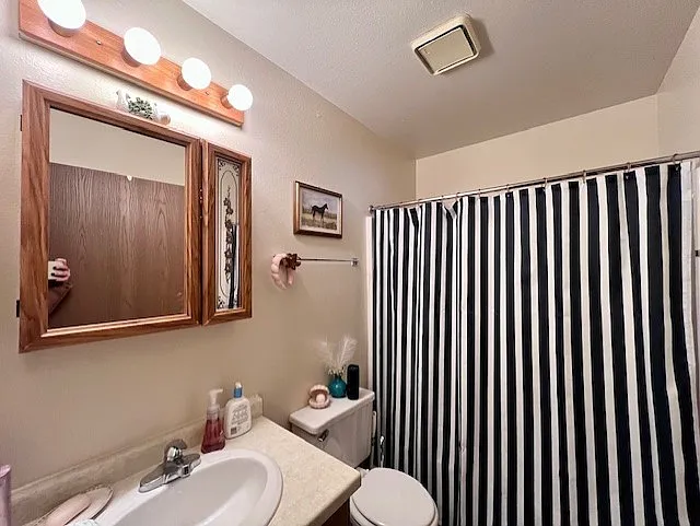 930 S Main St #3 — Photo 9