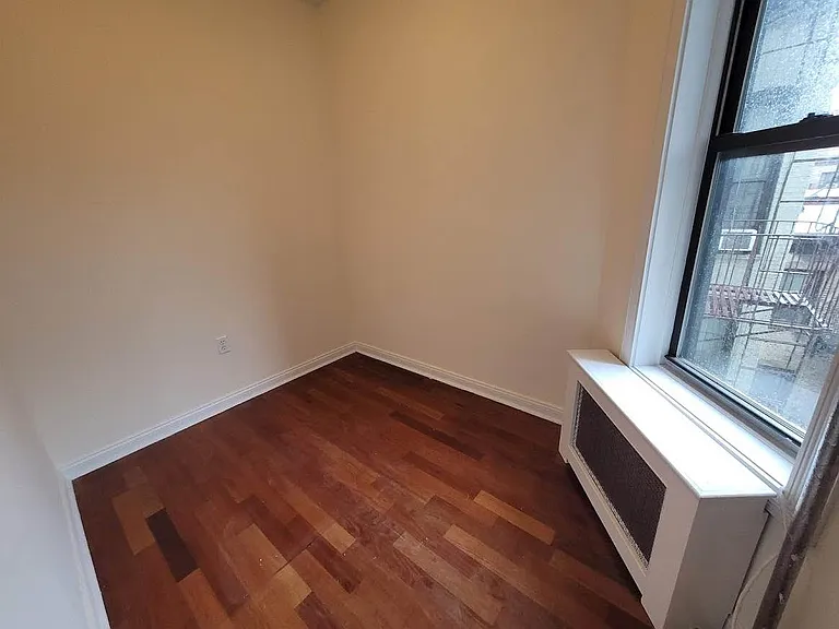 48 Stuyvesant St #91 — Photo 8