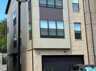 1612 Fellowship Sq, Reston, VA 20190