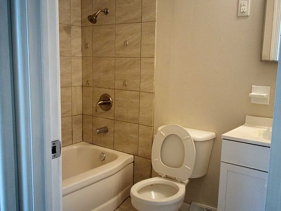 5th image of 232-242 N Church St