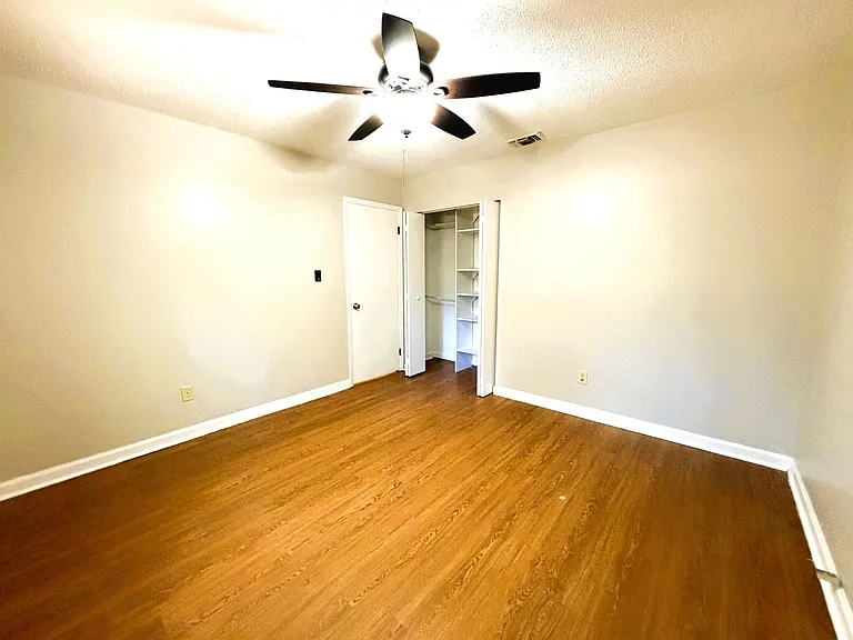 2683 Mission Rd — Photo 14