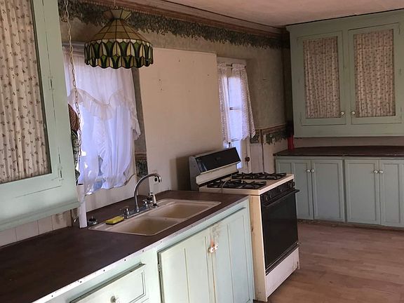 Kitchen with gas stove