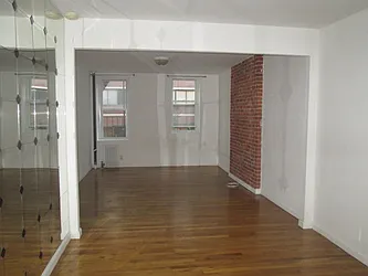 Rented by Urban Real Estate Property Group Inc