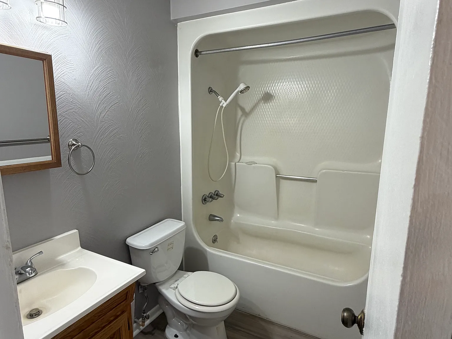335 A Ebenezer Rd — Photo 2