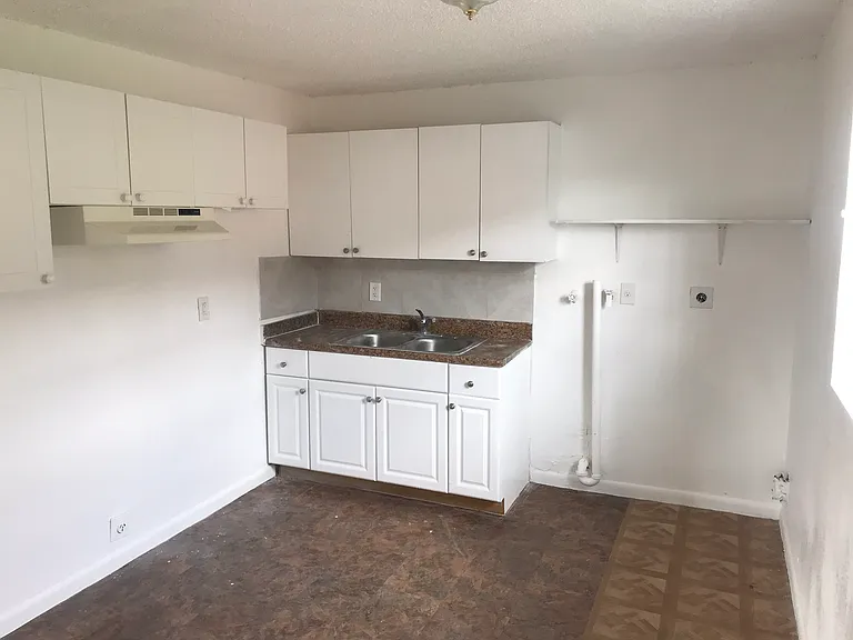 440 NW 13th St — Photo 5