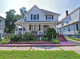 256 New York Ave, Providence, RI 02905